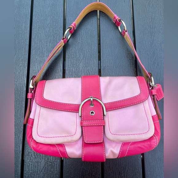 Barbie Summer - Hot Pink Vintage Coach Purse (2004) - Picture 1 of 6